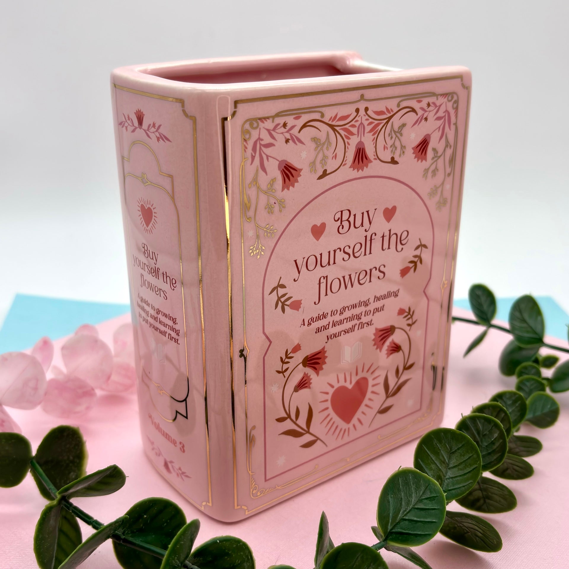 Jarrón de libro decorativo